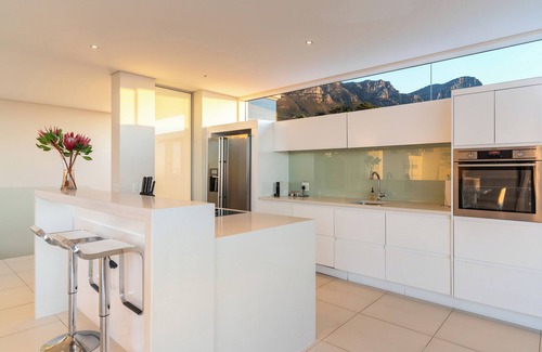 Camps Bay Apartamento | Aquatic Luxury Penthouse