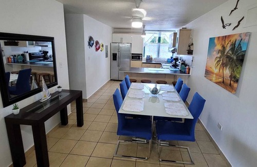 Las Carreras Apartamento | Aquatika Beach Resort Garden Apt for 8 people!