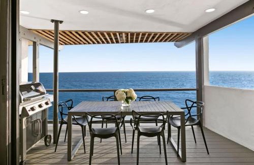 Eastern Malibu Casa | Aquazzura - By Stay Awhile Villas