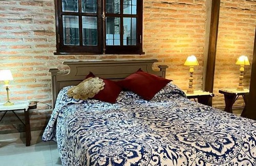 Valle Viejo Casa | La Santa Rita Casa con Encanto!