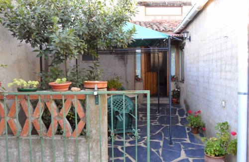 Canamero Casa | AR Yerbabuena Ctra EX 102 Km 61,800, 10136 Cañamero (Caceres)