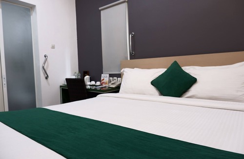Kartika Plaza Cama Y Desayuno | Arain Bed and Breakfast by ecommerceloka