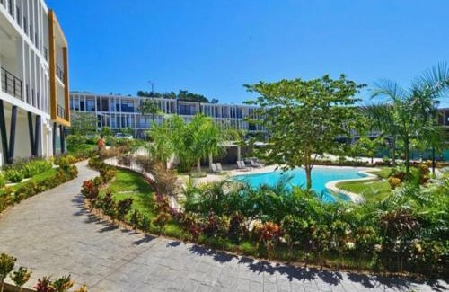 Mezcales Apartamento | Araquuna, Chic New Condo, Pool & Balcony By Valléra Homes