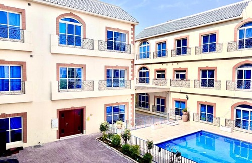Mirdif Apartamento | Arav Khan Royalty House