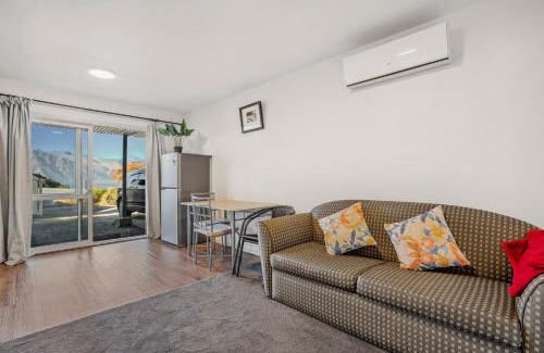 Fernhill Casa | Arawata Retreat - Queenstown Mountain Serenity