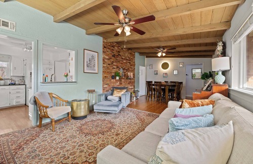 Dallas Casa | Arboretum Retreat: 3 Bedrooms of Peace & Greenery