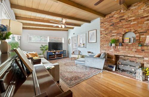 Dallas Casa | Arboretum Retreat