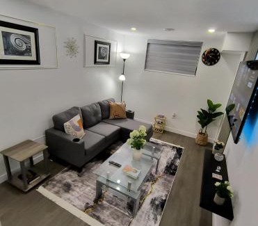 London Apartamento | ArbyManie's Place Newly Built Apartment