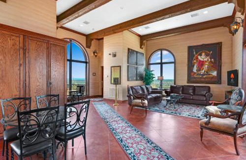Johnson City Hotel | Arc de Texas - Napoleon Suite