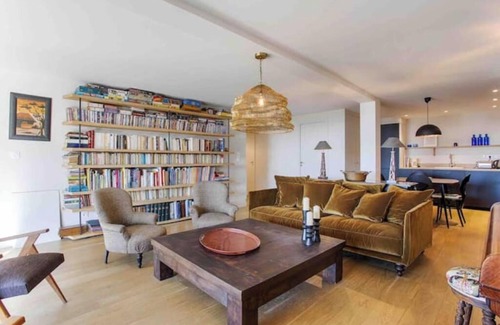 Trouville-sur-Mer Casa | Arc-en-Ciel, architect-designed villa, sea view, garden, terrace, beach, station
