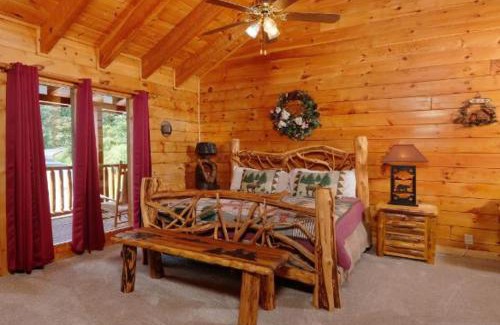 Chalet Village Casa | Arcade game, hot tub, spacious beautiful log cabin! Gatlinburg log cabin!