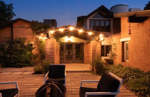 Camelback East Casa | Arcadia 6BR Paradise Pool Hot Tub & Cold Plunge