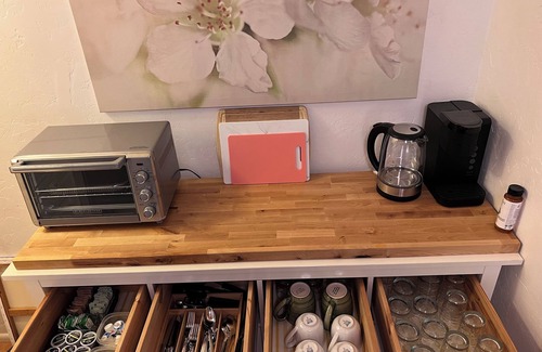 Arcata Apartamento | Arcata Forest Retreat: Peaceful Redwood Suite 5 min to Downtown Arcata w Firepit