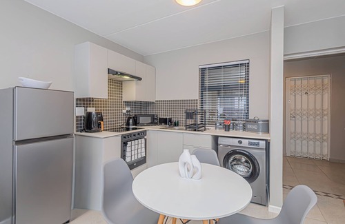 Mykonos Apartamento | Arch House Langebaan – Modern Stay Near Beach & Club Mykonos