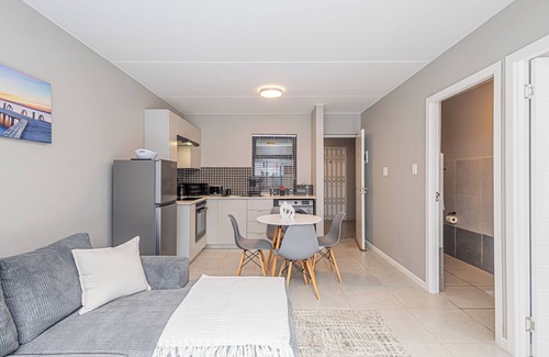 Mykonos Apartamento | Arch House Langebaan – Modern Stay Near Beach & Club Mykonos
