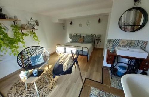 Labastide-Saint-Pierre Cama Y Desayuno | Arche de Lanoë jacuzzi