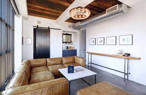 Williamsburg Hotel | Arched Windows & Charm l Wythe Hotel l North 7th Loft