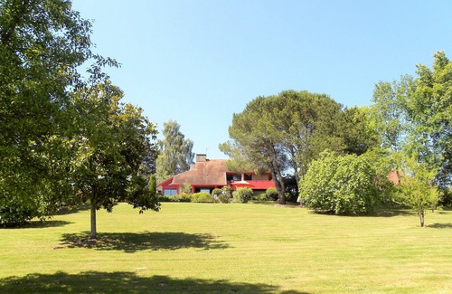 Ogenne-Camptort Villa | Villa Archi en Béarn, piscina climatizada de sal, aire acondicionado, espacio y vista a la montaña