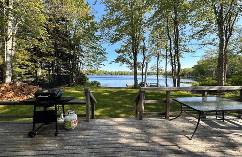 Kings County Cabina | Archie's Lakeside Cabin