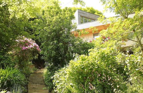 Little Haven Casa | Arquitecto Diseñado Eco House en una calle privada Apartada