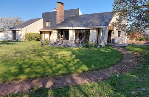 Allenay Casa | Architect's house in a very quiet environment on a large field close to the sea