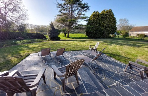 Allenay Casa | Architect's house in a very quiet environment on a large field close to the sea