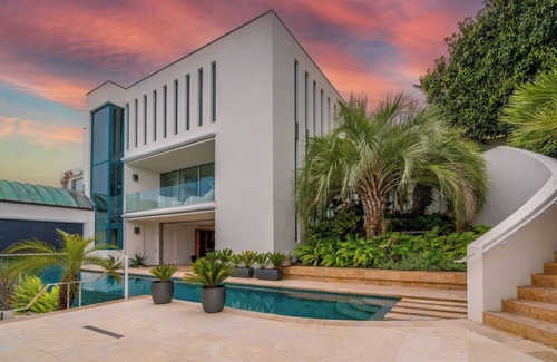 Country Club Casa | Architectural Masterpiece Overlooking La Jolla