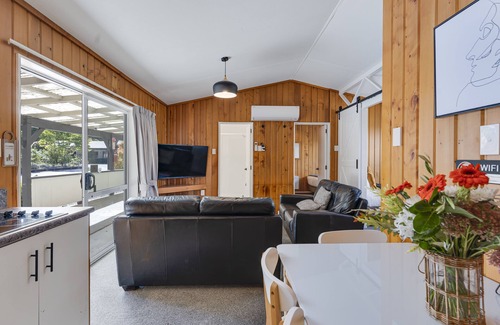 Wanaka Hotel | Archway Motel & Chalets