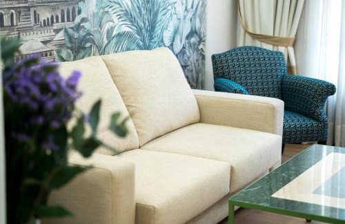 Leon XIII-Los Naranjos Apartamento | Arco Macarena Lofts by SHS