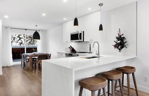 Sundance Estates Casa | Arctic Fox Townhome- Village Core, Modern, Luxury!