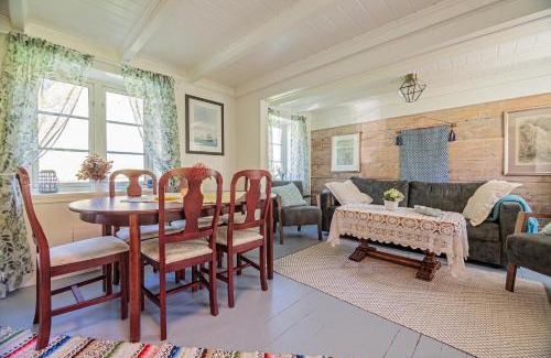 Haukland Casa | Arctic Waves Cottage, Haukland