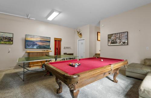Summit Estates Casa | Arctic Wolf at Summit Base - 4 Bedroom log cabin at the base of Snow Summit