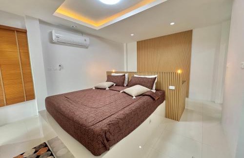 Wichit Casa | Areeya Khao Khad Aoyon Beach