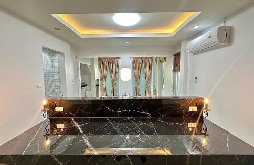 Wichit Casa | Areeya Khao Khad Aoyon Beach