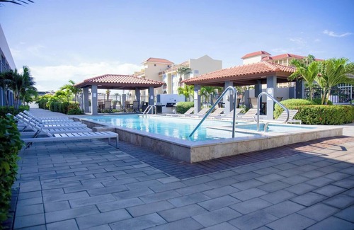 Palm Beach Condominio | Entra a nuestro espacioso condominio de 2 habitaciones y 1 baño cerca de Eagle Beach