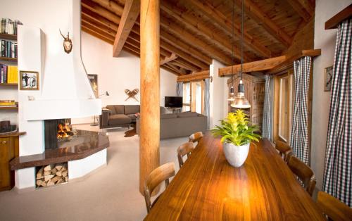 Flims Apartamento | Arena Penthouse