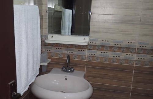 Lahore Hotel | Arfah Inn Hotel