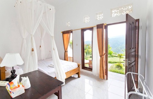 Munduk Casa | Aris Homestay and Warung Made