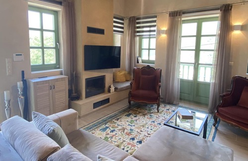 Aristi Apartamento | Aristi boutique stonehouse with attic