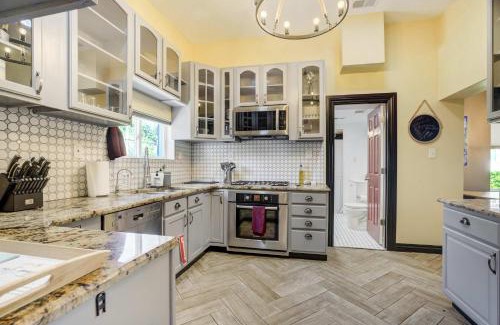 Florence Casa | Arkansas Avenue Downtown Florence Dog-Friendly