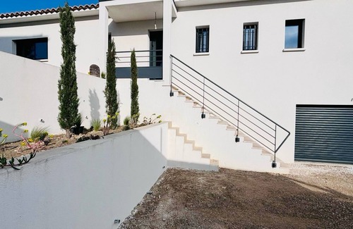 Arles Casa | Arles : Villa Face Tour Luma