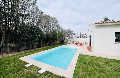 Arles Casa | Arles : Villa Face Tour Luma