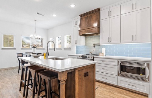 Central Arlington Casa | Arlington Retreat- 3 bedroom Tranquility