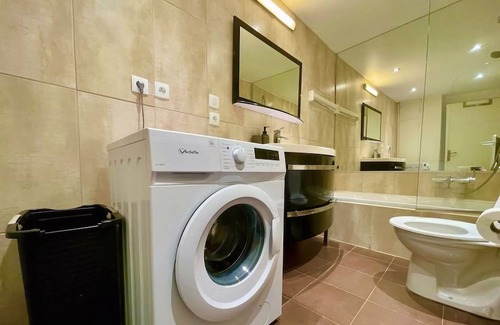 Krutenau Apartamento | Armée 14 - Two Bedroom Apartment, Sleeps 4