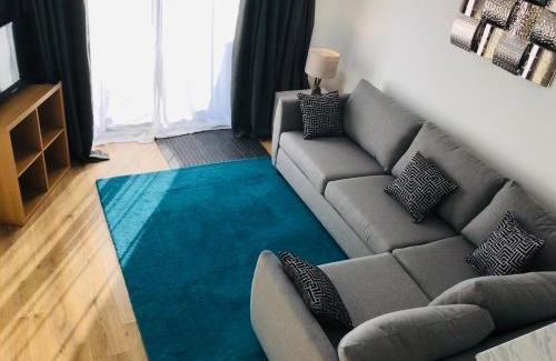 Bicester Casa | Arma Short Stays 46 Bicester - Sleeps 3 - Free Parking & Garden