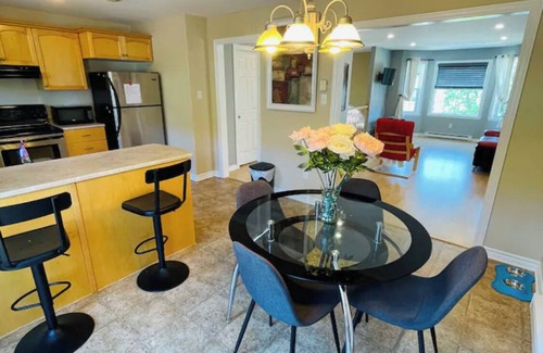 Halifax Casa | Armdale Urban Lodge, Dine & Stay