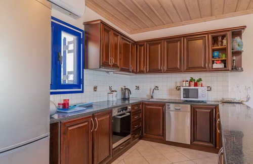 Korithi Casa | Armiriki,2 bedroom Holiday Home