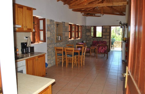 Lefktro Villa | Armonia 2 villa en zona tranquila a 900 metros del mar