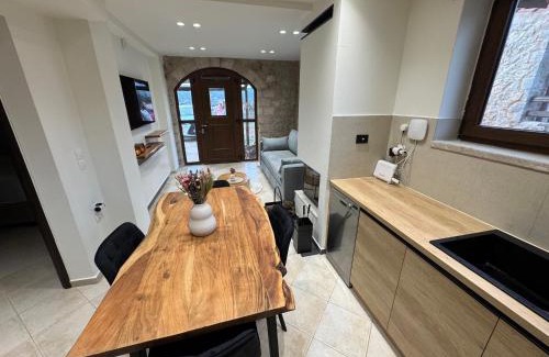Distomo-Arachova-Antikyra Casa | Armonia Suites Livadi Arachovas
