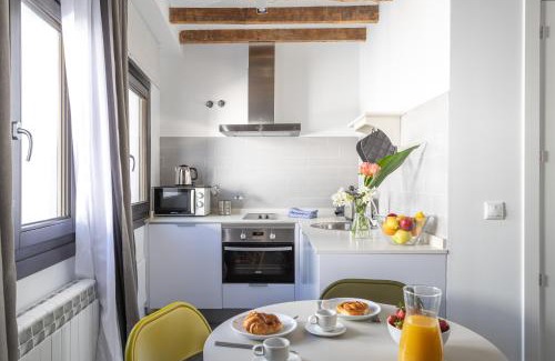 Barrio de La Latina Apartamento | Arrivo Latina I